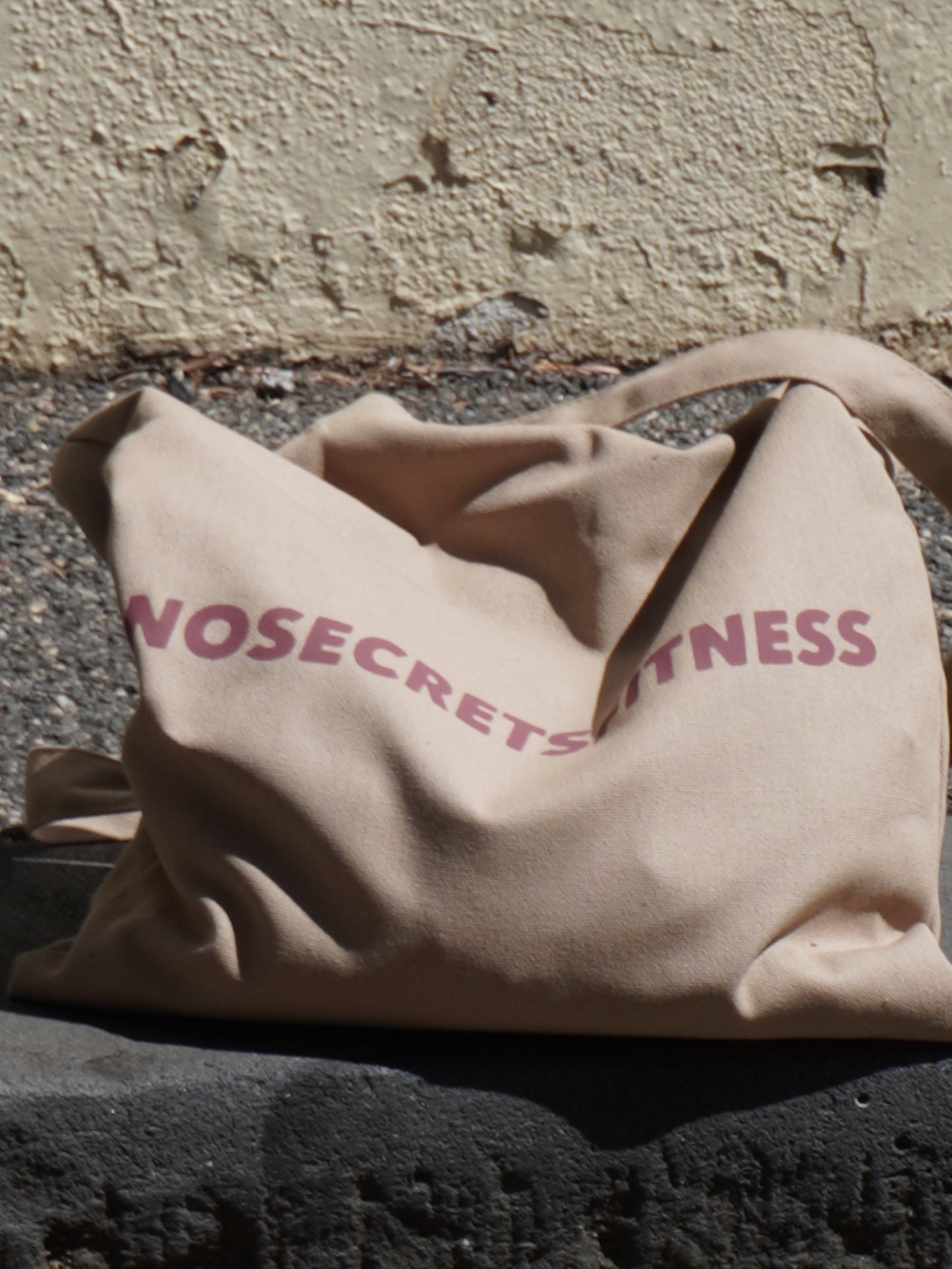 ESSENTIALS EFFORTLESS TAN
