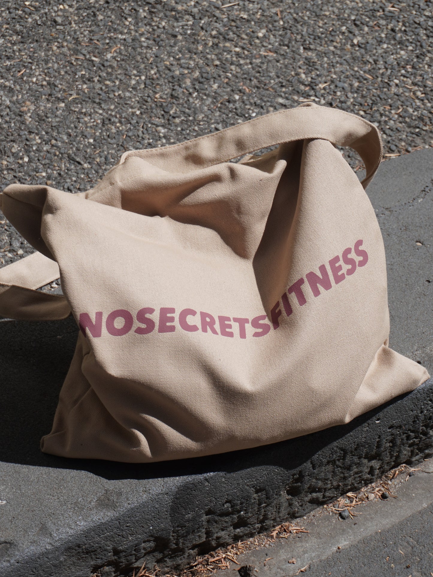 ESSENTIALS EFFORTLESS TAN